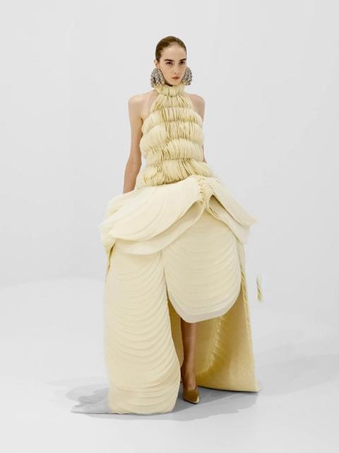 Коллекция Jean Paul Gaultier Couture осень-зима 2026/27 (112349-jean-paul-gaultier- couture-10.jpg) Коллекция Jean Paul Gaultier Couture осень-зима 2026/27 (112349-jean-paul-gaultier- couture-10.jpg)